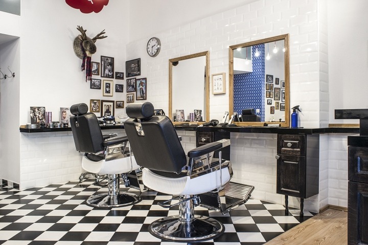 В Псковской области разрешили работу салонов красоты и парикмахерских