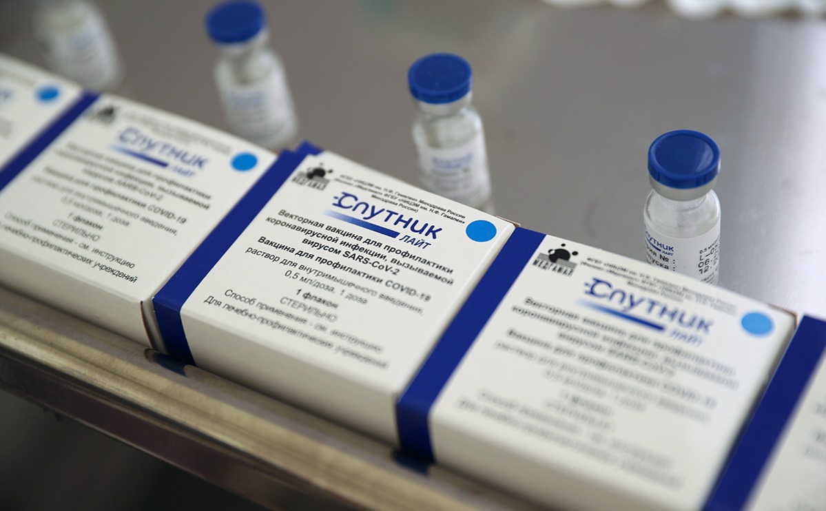 Псковская область получила 6,1 тысячи доз вакцины «Спутник Лайт»