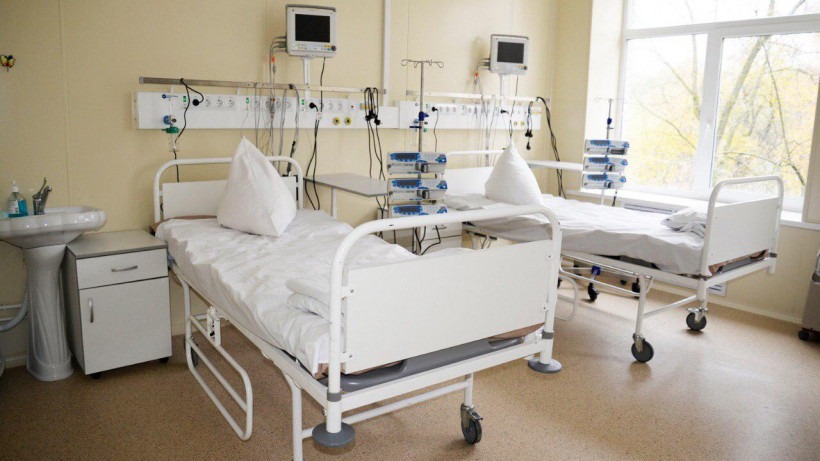 Коечный фонд для больных коронавирусом в Псковской области увеличен до 1035 коек