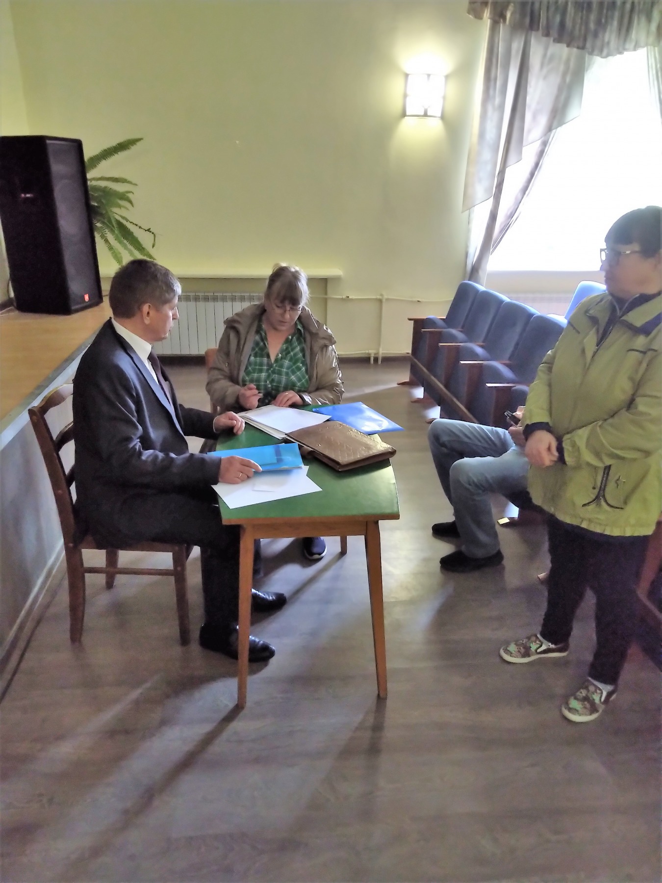 Украинские беженцы в Псковской области испытывают проблемы с получением выплат в 10 тысяч рублей, пенсий и гражданства