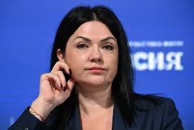 Псковский городской суд затребовал дополнительные материалы по поводу нарушений министра туризма Псковской области